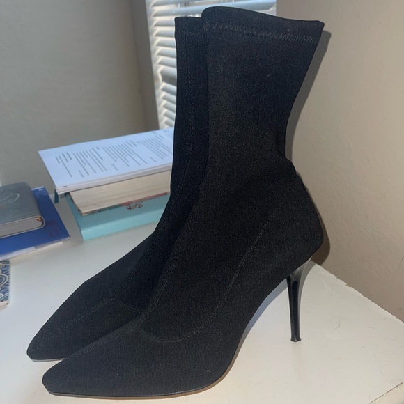 Pointy Sock Ankle Boots Stilettos - Picture 2 of 2